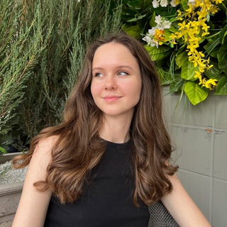 Логотип @annasholokhovaaa - Самый красивый арт–дир