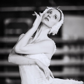 Логотип @annatikhomirovaballetlove - Anna Tikhomirova BALLET