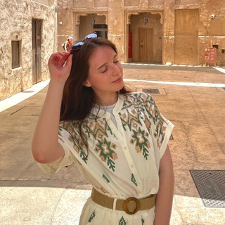 Логотип @annie_english - lingua medica 🤍