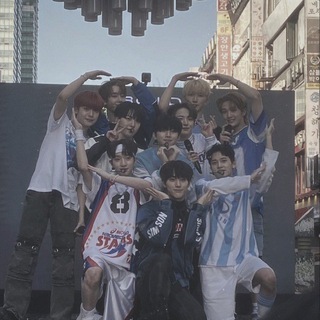 Логотип @antiimrazi - — love is love !