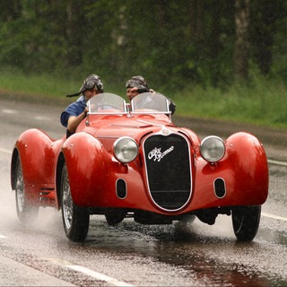 Логотип @antiqcar - Сообщество автомобильных энтузиастов