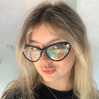 Логотип @anuchinaaa - помогите девочке