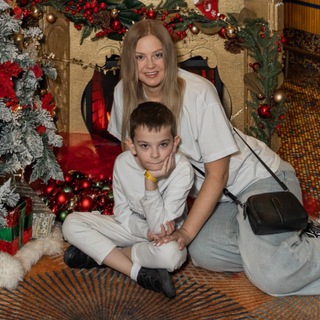 Логотип @anuta_pirss - Анюта Пирс личный блог