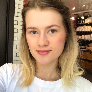 Логотип @anyagidspb - Аня - культурный гид в Питере