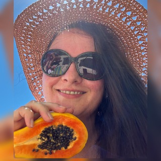 Логотип @anyaizmaiami - Аня из Майами