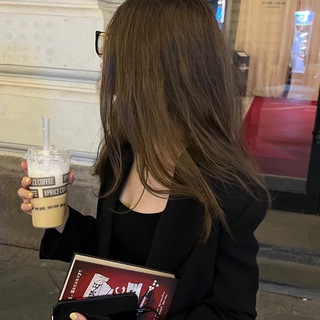 Логотип @anyasmerchinskaya - смерчинская (pobedinskaya's version)