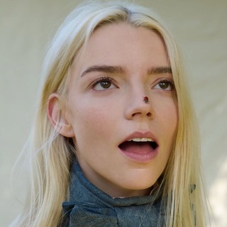 Логотип @anyataylorjoyeveryday - God is Anya Taylor-Joy