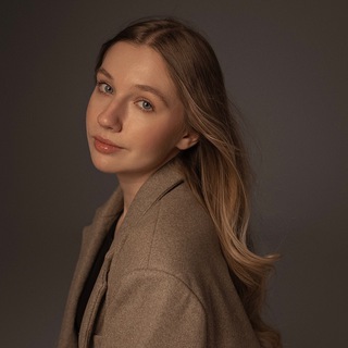 Логотип @anyatutitam - аня tut i tam