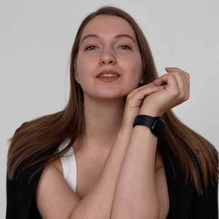 Логотип @anyfrolova - бизнесовое и личное Ани Фроловой