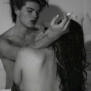 Логотип @anyonel - L.