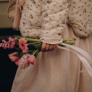 Логотип @anystrr - Стихи Aни Стрибуль 🌱