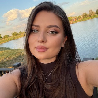 Логотип @anzhelawb - Анжела | про бренд и маркетинг