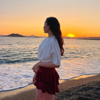 Логотип @apouvaa - ой, я это вслух сказала?