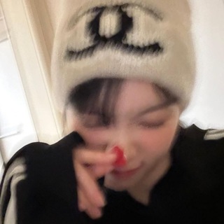 Логотип @archkpopis - закрыто. chaechae