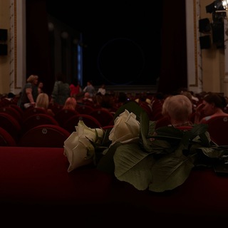 Логотип @archstih - | стиχи ᴀᴘχитᴇктоᴘᴀ |