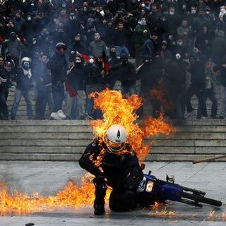 Логотип @aretesx - Aretḗs