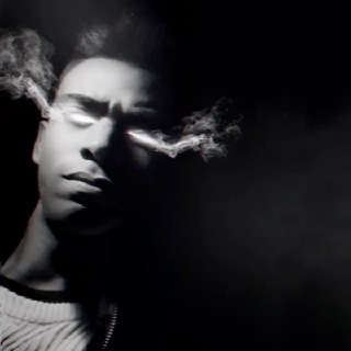 Логотип @areyoupayingattention - Weloh