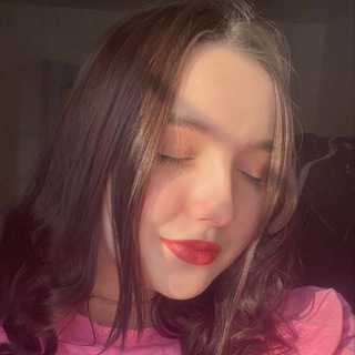 Логотип @arfeyaya - настя • о жизни 🍃