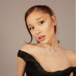 Логотип @arianagrandeua - 💋 Ariana Grande UA 💋