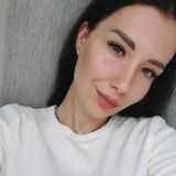 Логотип @aribombs - просто Ари🧚‍♀