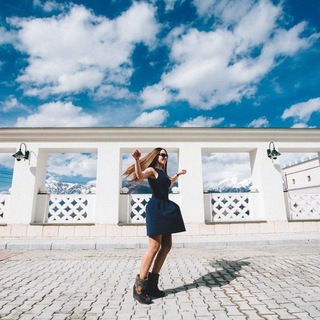 Логотип @arina_russia_travel - Irina Alex о Москве и путешествиях