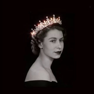 Логотип @aristocratika - ВИНДЗОРЫ