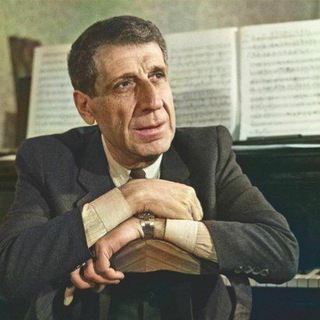 Логотип @arnobabajanyan - Фонд памяти Арно Бабаджаняна