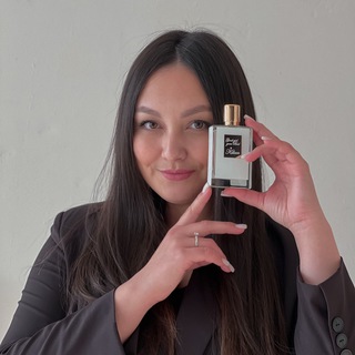 Логотип @aromadreamperfume - AROMA DREAM perfume