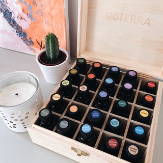 Логотип @aromavaib - doTERRA знакомство