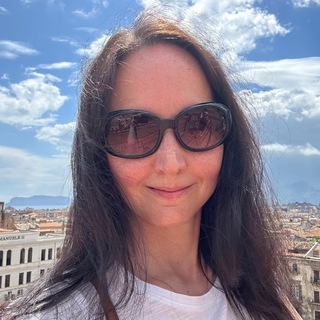 Логотип @aroundofsveta - Вокруг Светы 💎