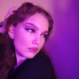 Логотип @arrowsssssaa - тут Полинка