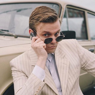 Логотип @arrrsenypetrov - Арсений Петров