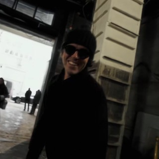 Логотип @arsenythegod - арсений est l'amour🌹