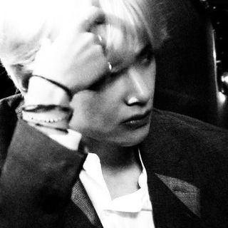 Логотип @arsv1h - закрыт.|tué par lui-même.