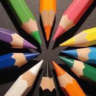 Логотип @art_teacherr - قروب معلمو التربية الفنية ،،