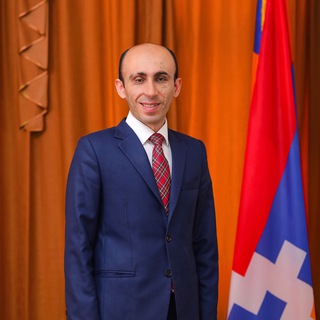 Логотип @artakbeglaryan - Artak Beglaryan