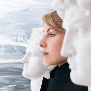 Логотип @artbizarr - Bizarre