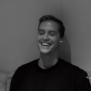 Логотип @artemburyi_tg - Артем Бурый | продажи и запуски