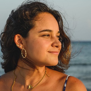 Логотип @artemisasanaciontelegram - Artemisa Sanación by Karen Fernández