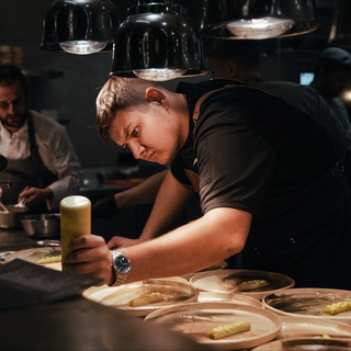 Логотип @artemiyrydnev - Артемий Руднев