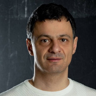 Логотип @artemroganov - Artem. R. Oganov