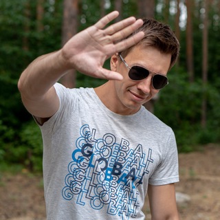 Логотип @artemwbplus - Миллиард на одежде