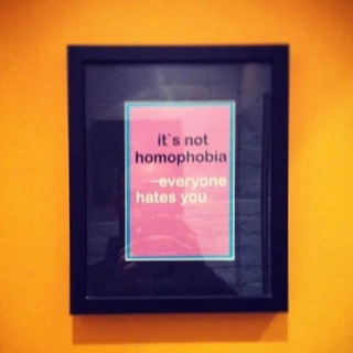 Логотип @arthurevelynwaugh - Somewhere Only We Know