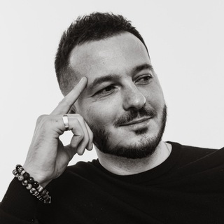 Логотип @artiomroshior - Артём Рошиор | Дневник🦄