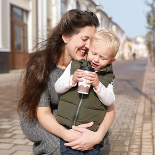 Логотип @artkidsmoscow - Art Kids Moscow ♥️