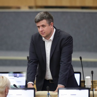 Логотип @artolmachev - ТОЛМАЧЁВ