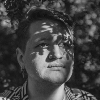 Логотип @arzhanov_2021 - Владимир вне контекста