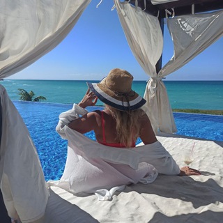 Логотип @assorti_travel - Ваше турагентство "Ассорти путешествий"🌍