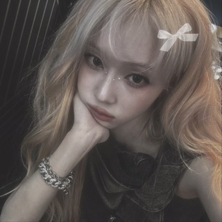 Логотип @asterbots - — 𝒶st𝕖r ˒ b𝕠ts 笑