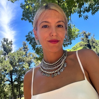 Логотип @astro_luz - Astroluz ✨⚡️